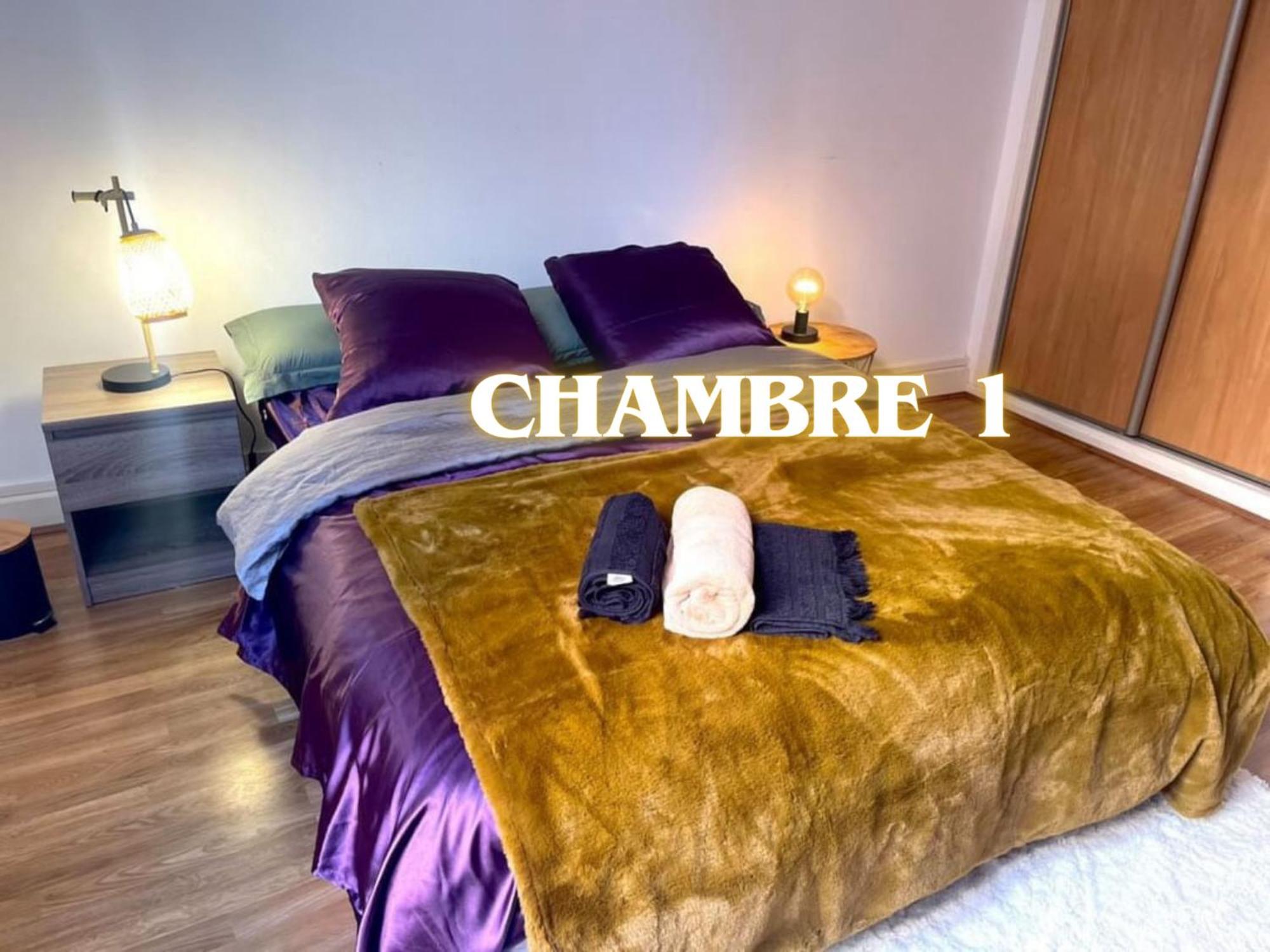 Apartament Etage Prive Autonome - Centre Historique Bourges Zewnętrze zdjęcie